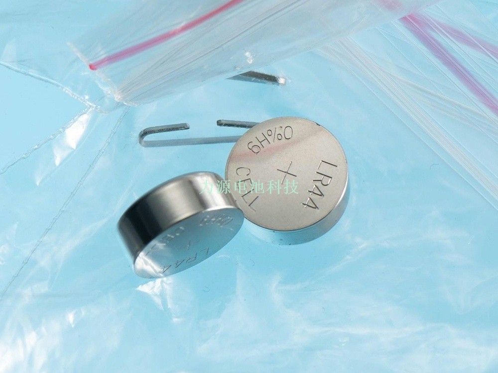 AG13/LR44紐扣電池 AG13/LR44紐扣電池